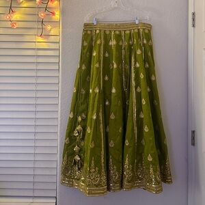 Elegant Green and Gold Women's Lehenga skirt with Dupatta